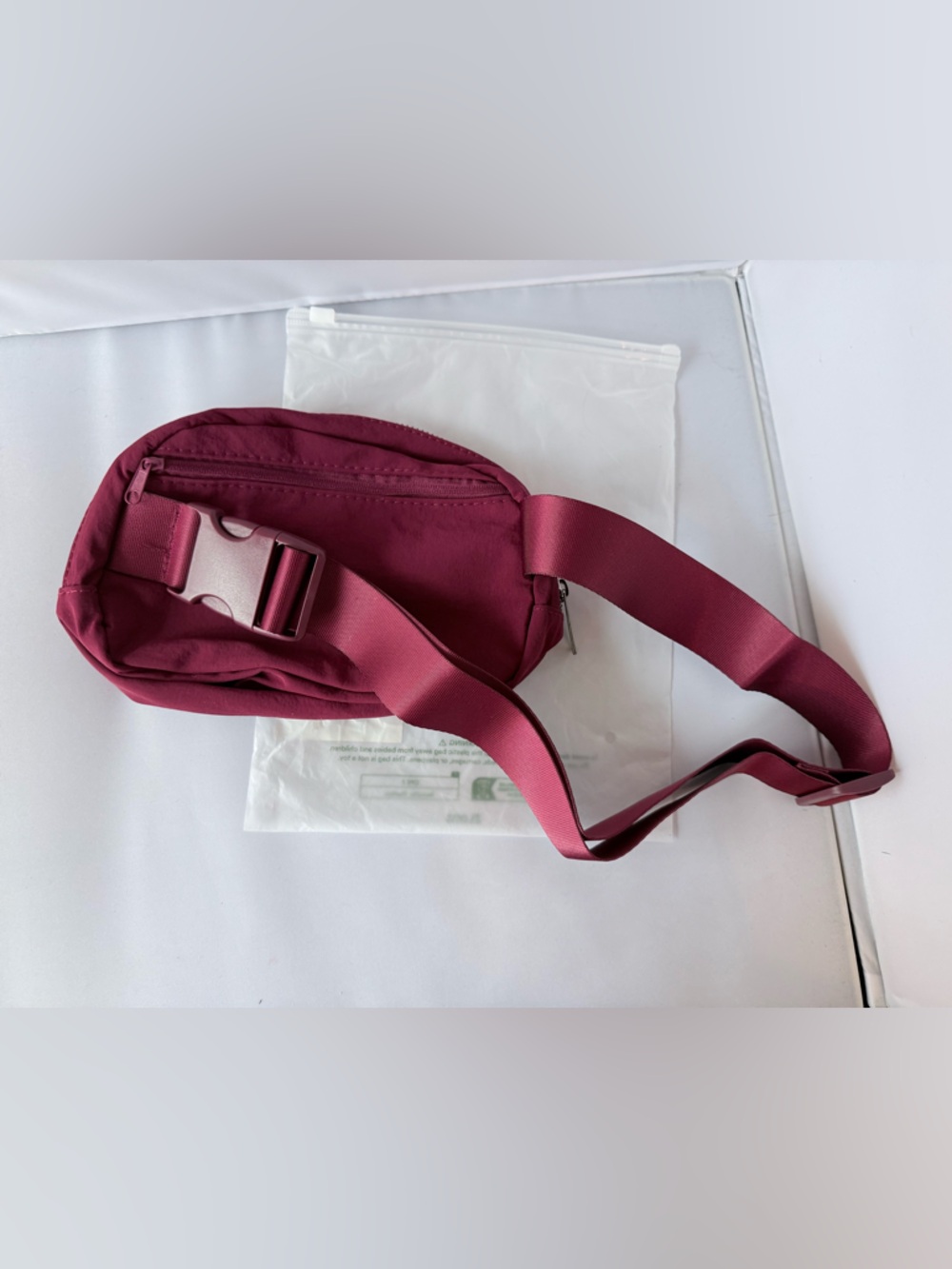 HALARA Fanny Pack Plum Adjustable Belt Bag NWT - Picture 5 of 9